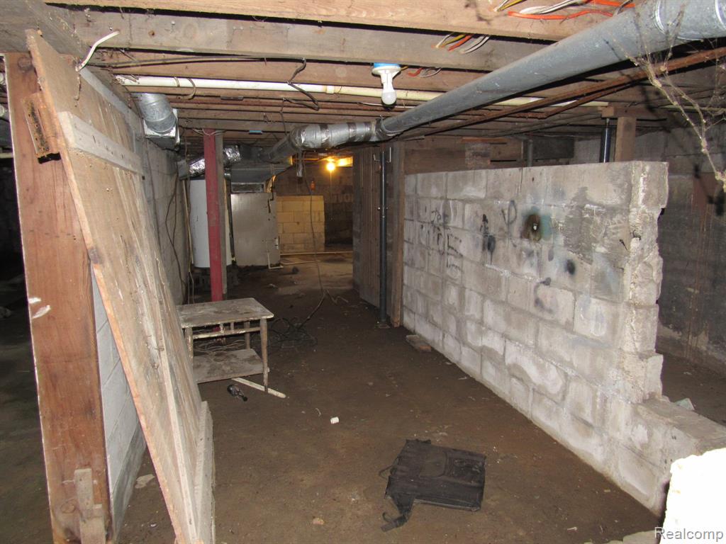 695 W Cass Avenue Road, Bay City, MI 48708 — Photo 32