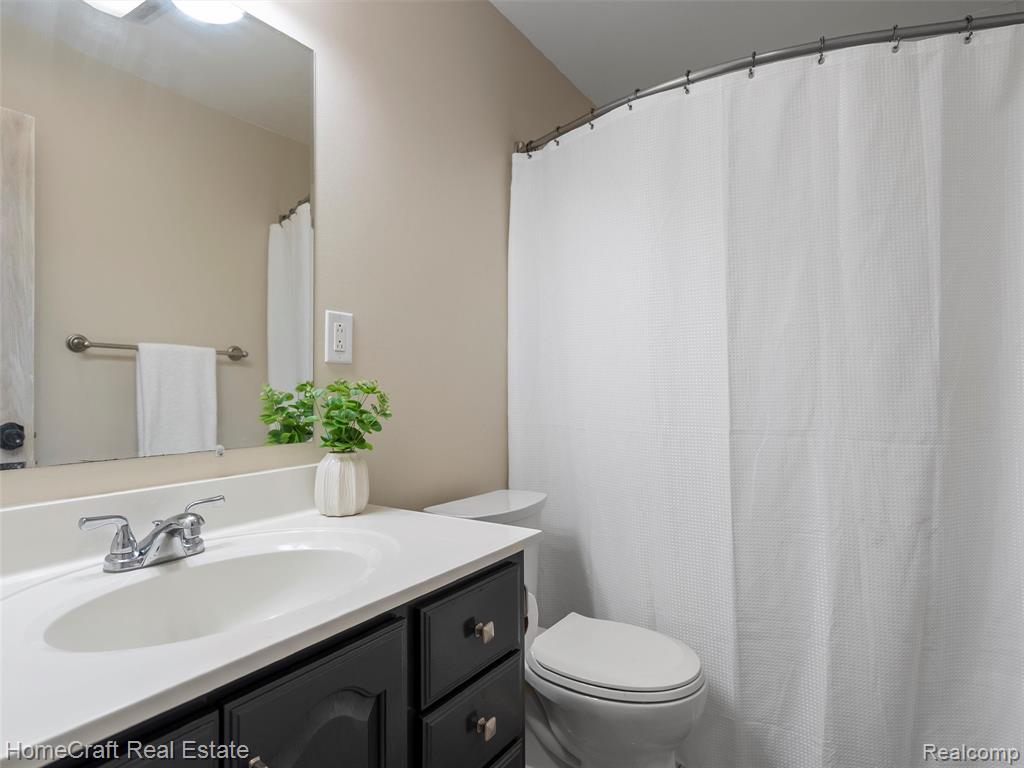 6211 NOLLAR Road, Whitmore Lake, MI 48189 — Photo 22