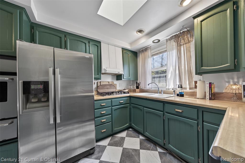 725 S Manitou Avenue, Clawson, MI — Photo 18