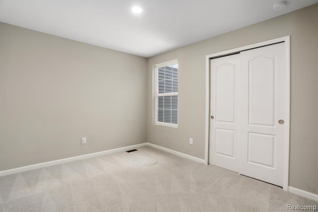 4974 Glenora Drive, Lake Orion, MI — Photo 23