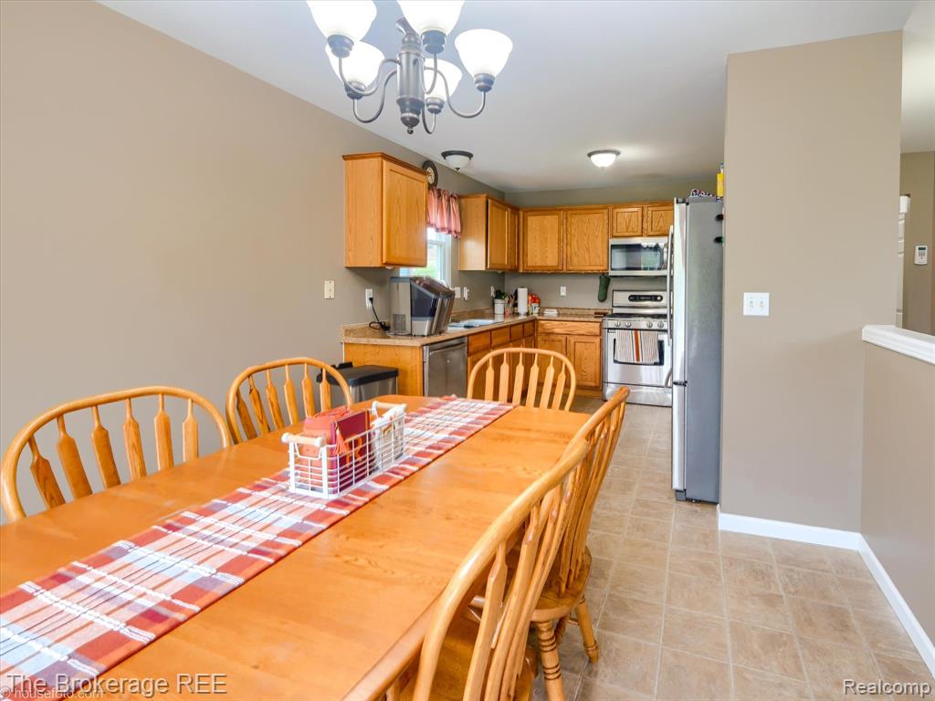 822 Alana Court, Davison, MI 48423 — Photo 16