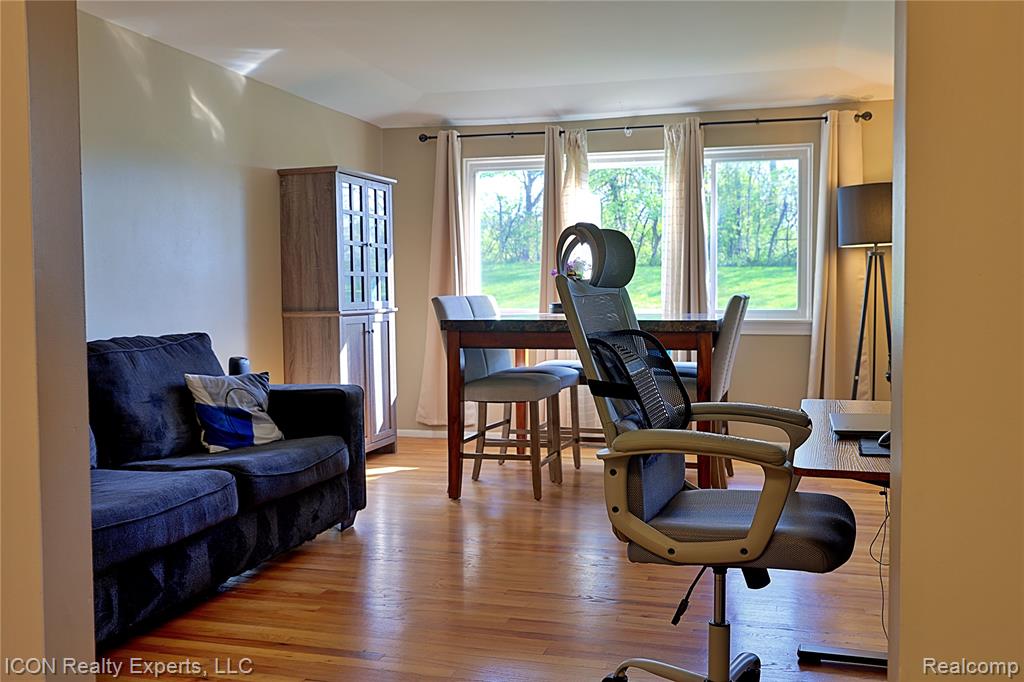 36927 Heatherton Drive, Farmington, MI 48335 — Photo 14