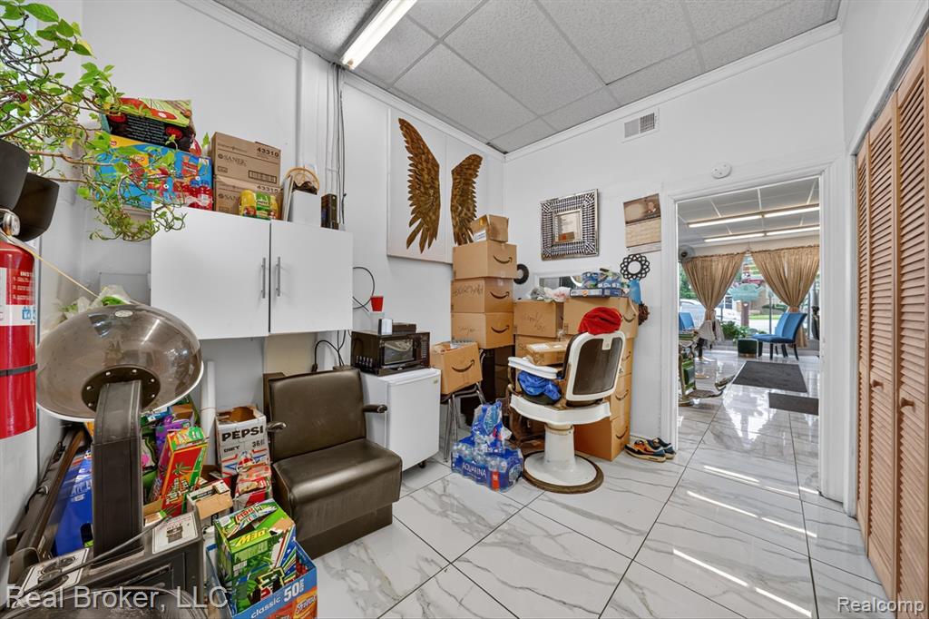 22713-22715 Plymouth Road, Redford, MI 48239 — Photo 13