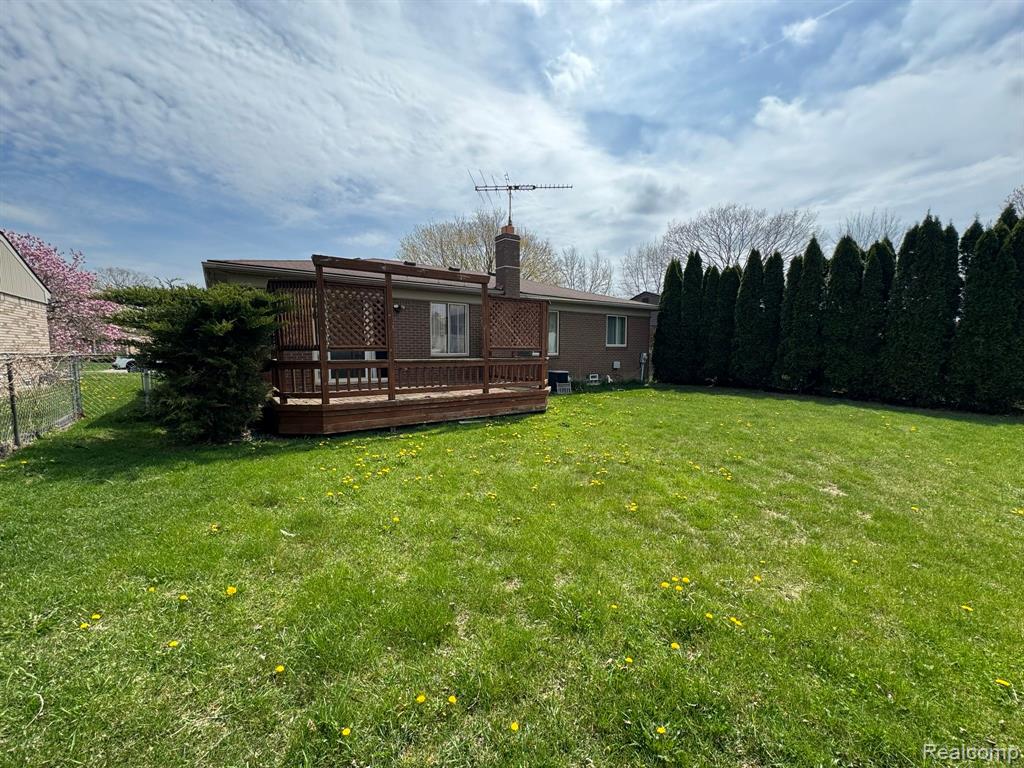 41243 MUELLER Street, Clinton Twp, MI 48038 — Photo 18