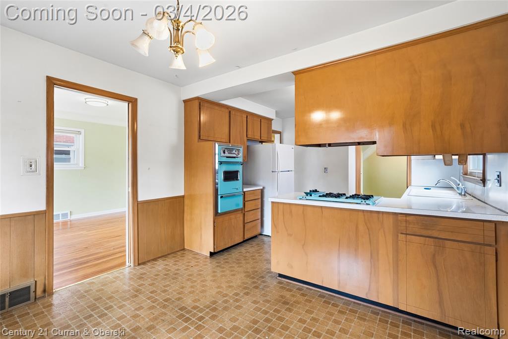4956 Middlesex Street, Dearborn, MI 48126 — Photo 4