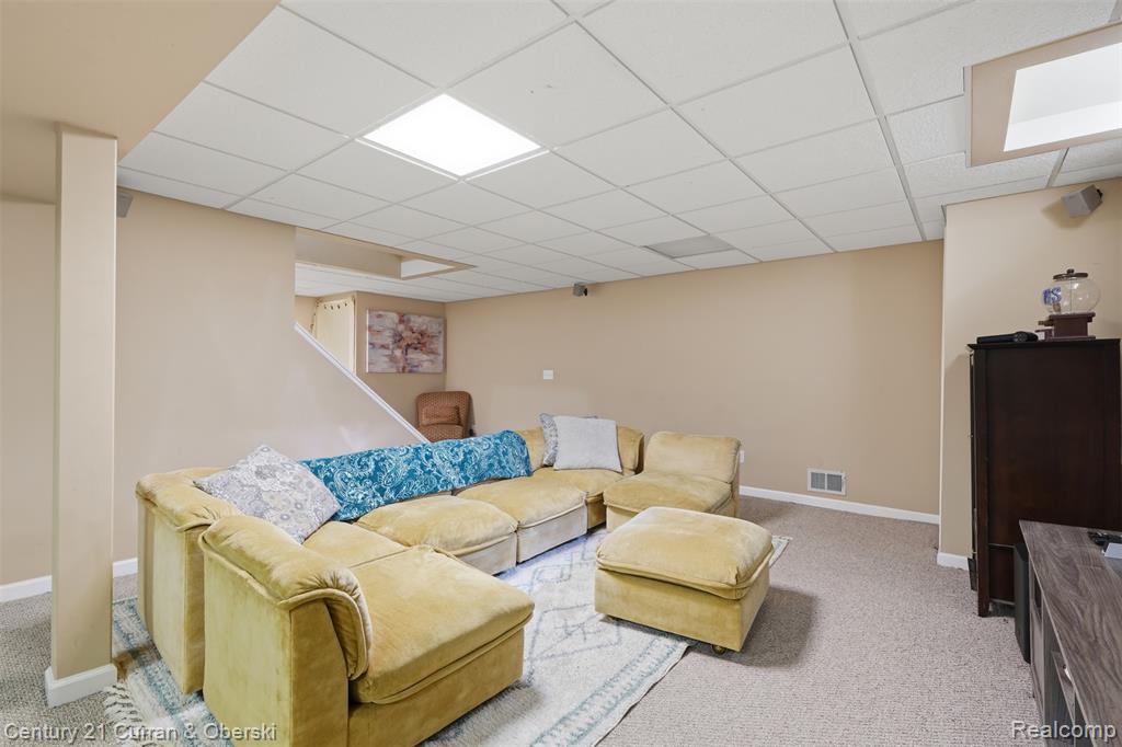 47008 Cider Mill Drive, Novi, MI — Photo 40