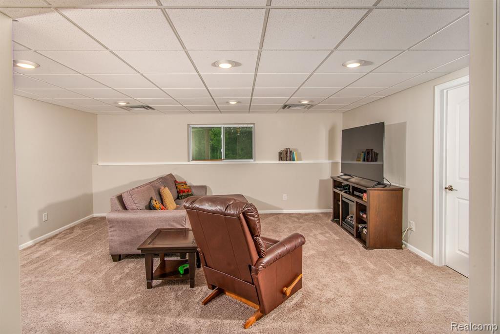 9929 KYLIE Drive, Brighton, MI 48116 — Photo 19