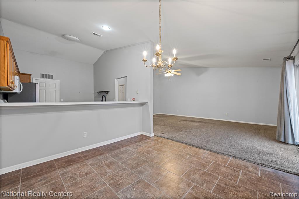 4967 Oak Hill Drive, Waterford, MI 48329 — Photo 13