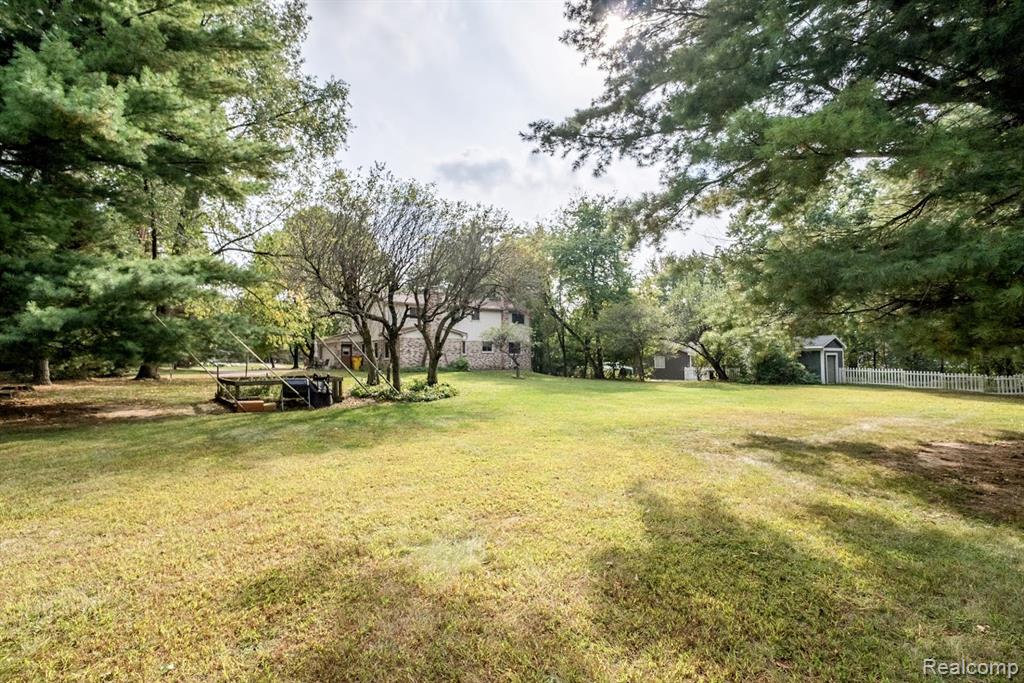 8911 W Gates Street, Bruce, MI 48065 — Photo 53
