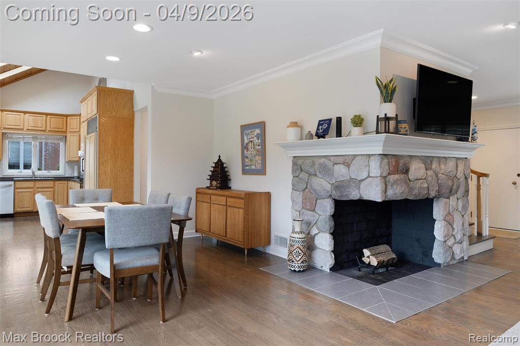 73 Hawthorne Road, Grosse Pointe Shores, MI 48236 — Photo 12