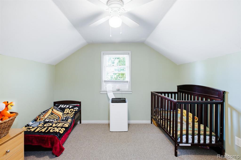 5275 Gratiot Avenue, St. Clair, MI 48079 — Photo 29