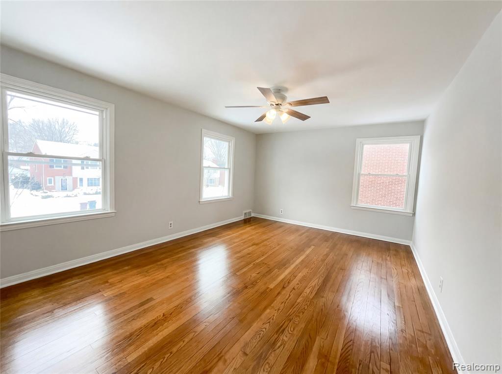 1912 Littlestone Road, Grosse Pointe Woods, MI 48236 — Photo 17