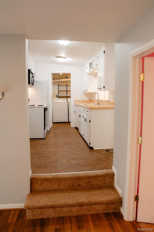 8494 Edgewood Park, Commerce Twp, MI 48382 — Photo 18