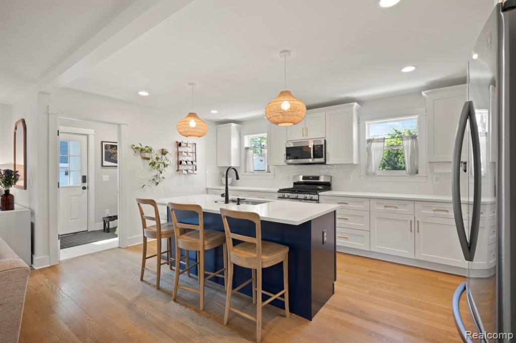 423 N Altadena Avenue, Royal Oak, MI 48067 — Photo 15