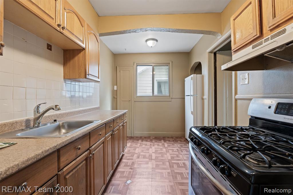 7444 Kendal Street, Dearborn, MI 48126 — Photo 22