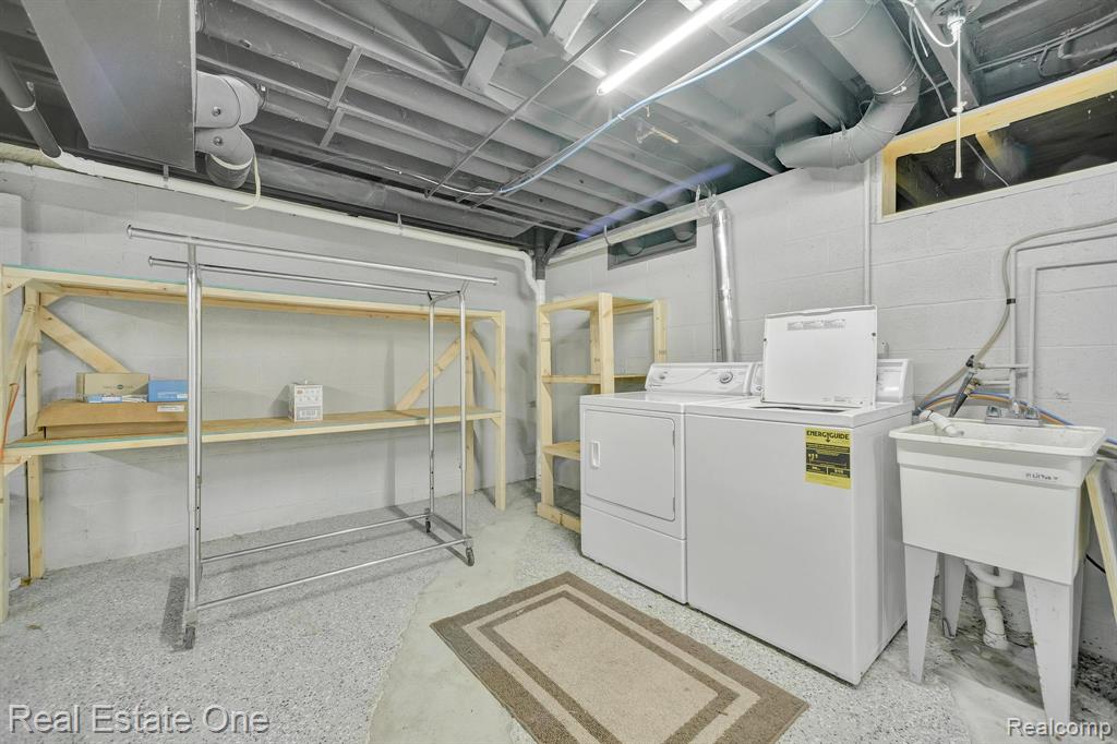 861 Seymour Lake Road, Oxford, MI 48371 — Photo 32