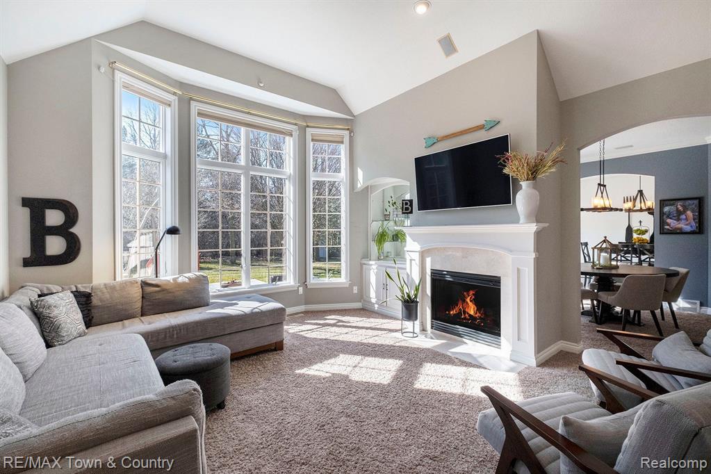 440 RIVER WOODS Drive, Flushing, MI 48433 — Photo 5