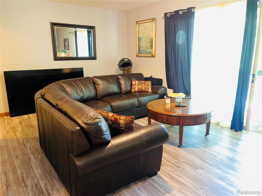 6131 Western Drive, 45, Saginaw, MI 48638 — Photo 3
