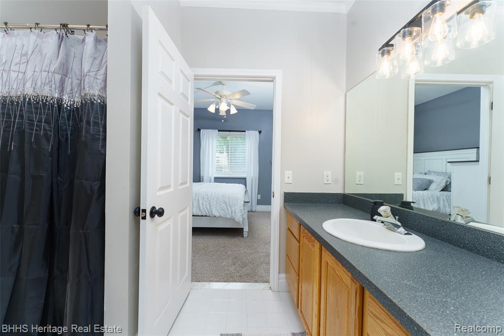 6952 Sharpe Road, Fowlerville, MI 48836 — Photo 27