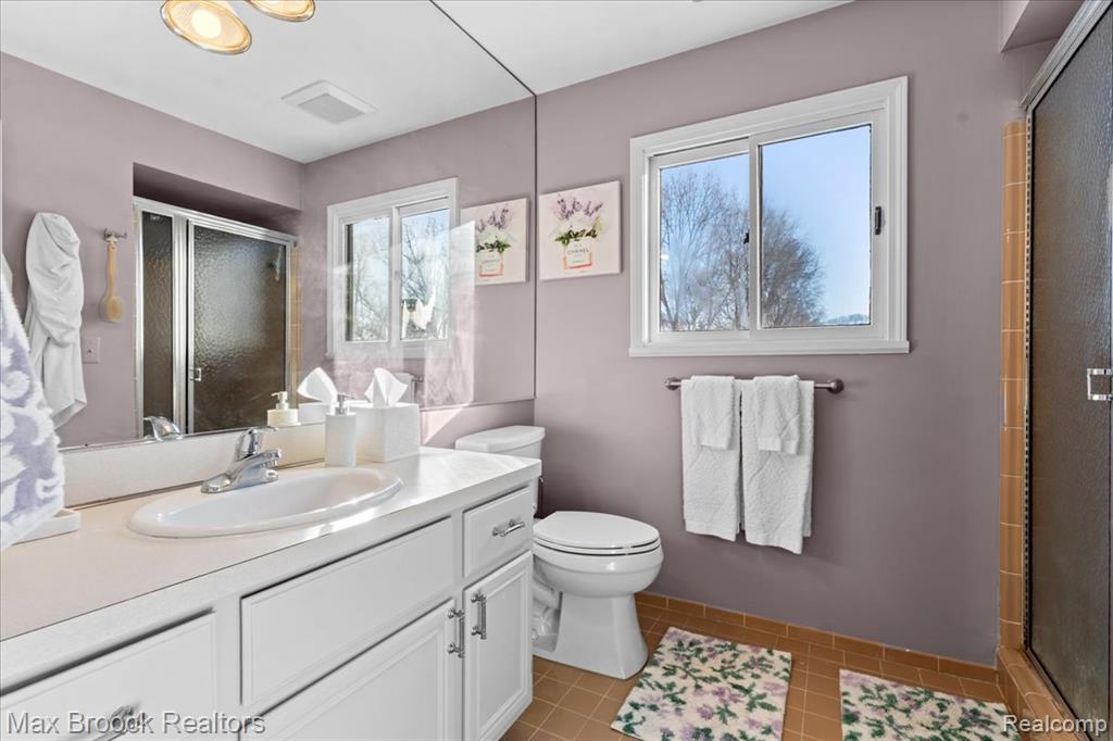 412 Shellbourne Drive, Rochester Hills, MI 48309 — Photo 26