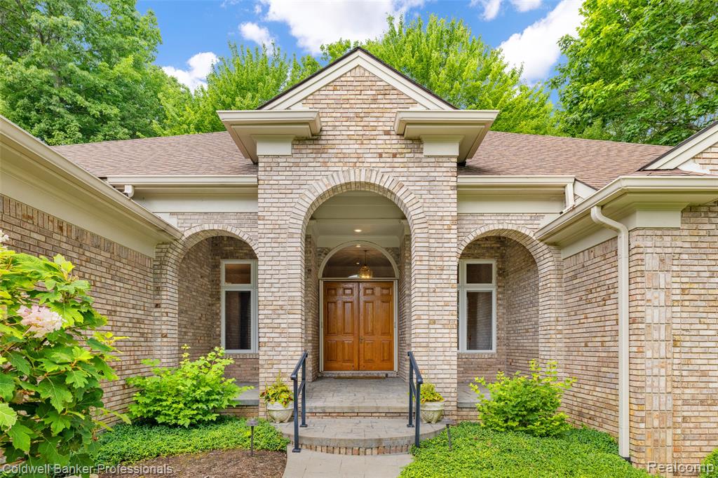 8661 DEERWOOD Road, Clarkston, MI 48348 — Photo 10