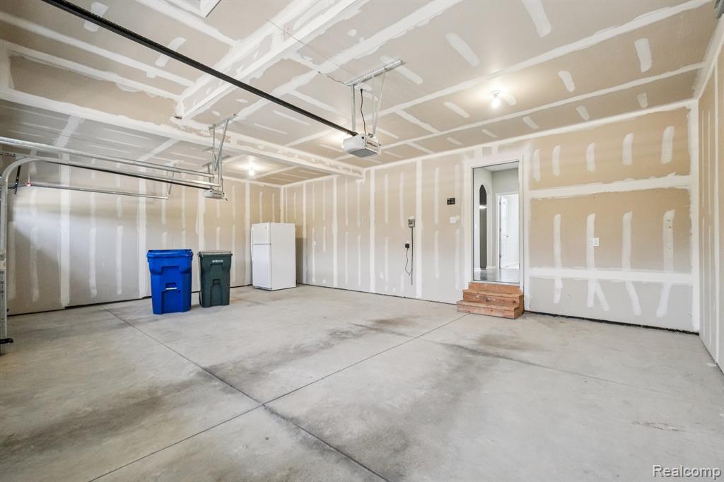 50519 Rockingham Drive, Canton, MI 48188 — Photo 39