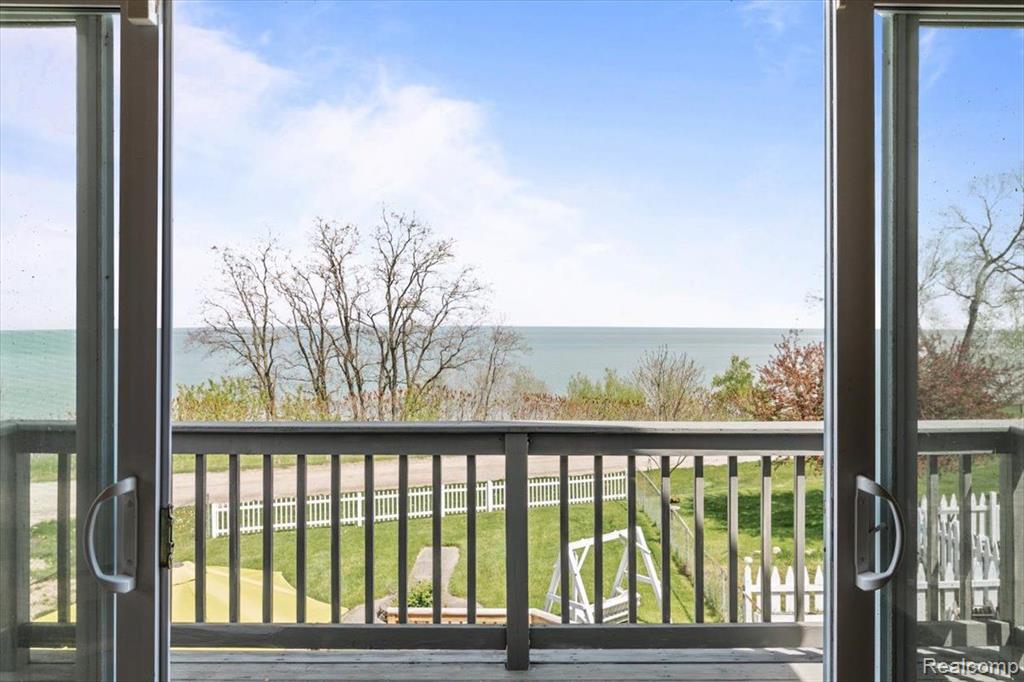 7158 LAKEVIEW Drive, Lexington, MI 48450 — Photo 21