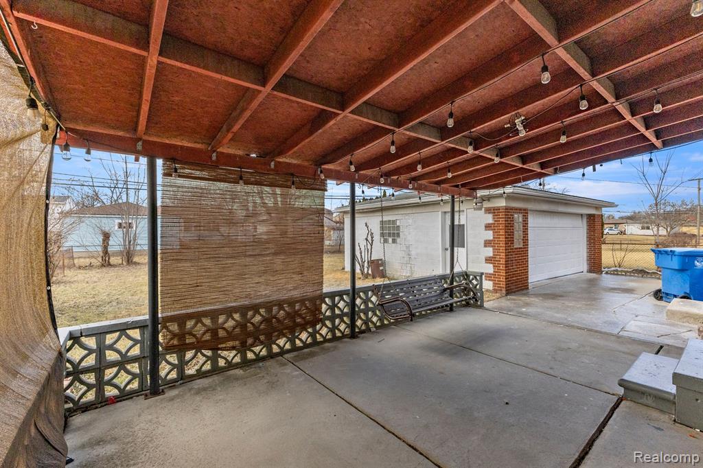 7011 ROSEMARY Street, Dearborn Heights, MI 48127 — Photo 30
