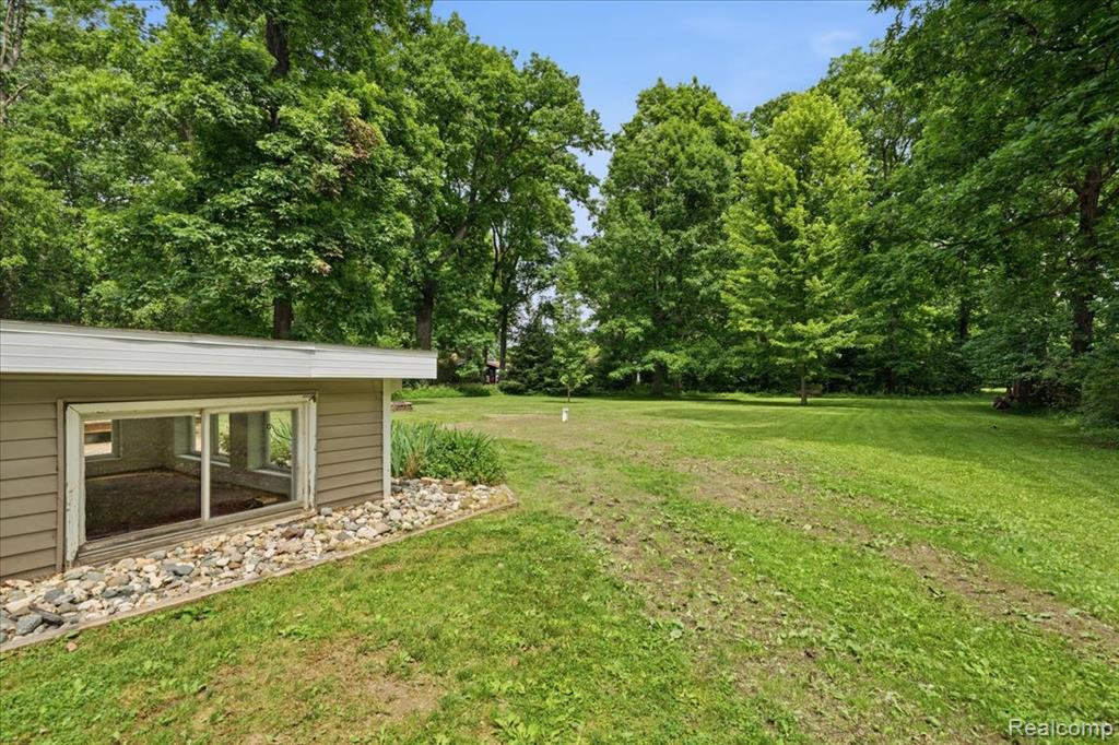 10210 Lavern Court, Clio, MI 48420 — Photo 50