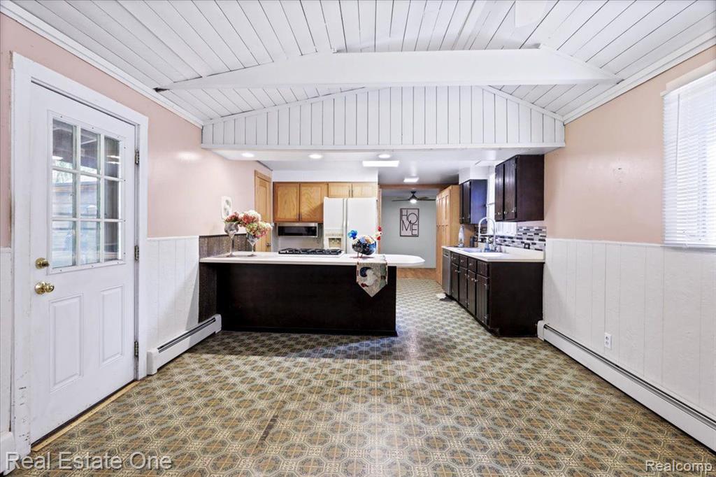 936 RIDGE Road, Lake Orion, MI 48362 — Photo 20