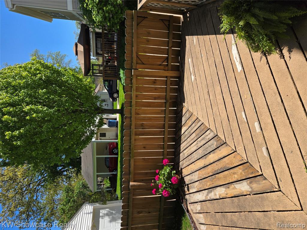 Photo 36
