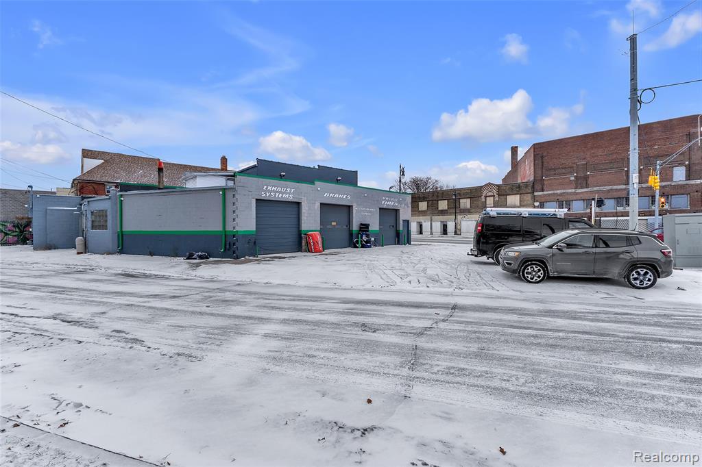 6740 Michigan Avenue, Detroit, MI 48210 — Photo 22