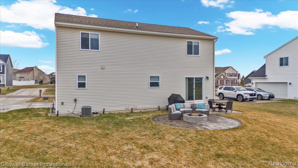7047 Wildflower Court, Grand Blanc, MI 48439 — Photo 33