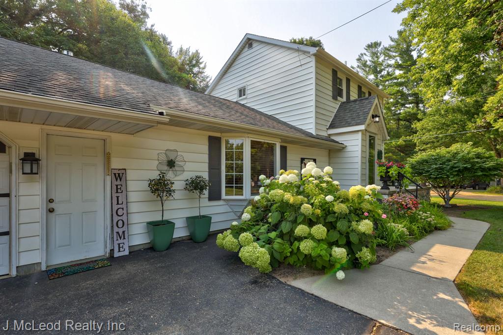 6287 San Vito Drive, Otter Lake, MI 48464 — Photo 11