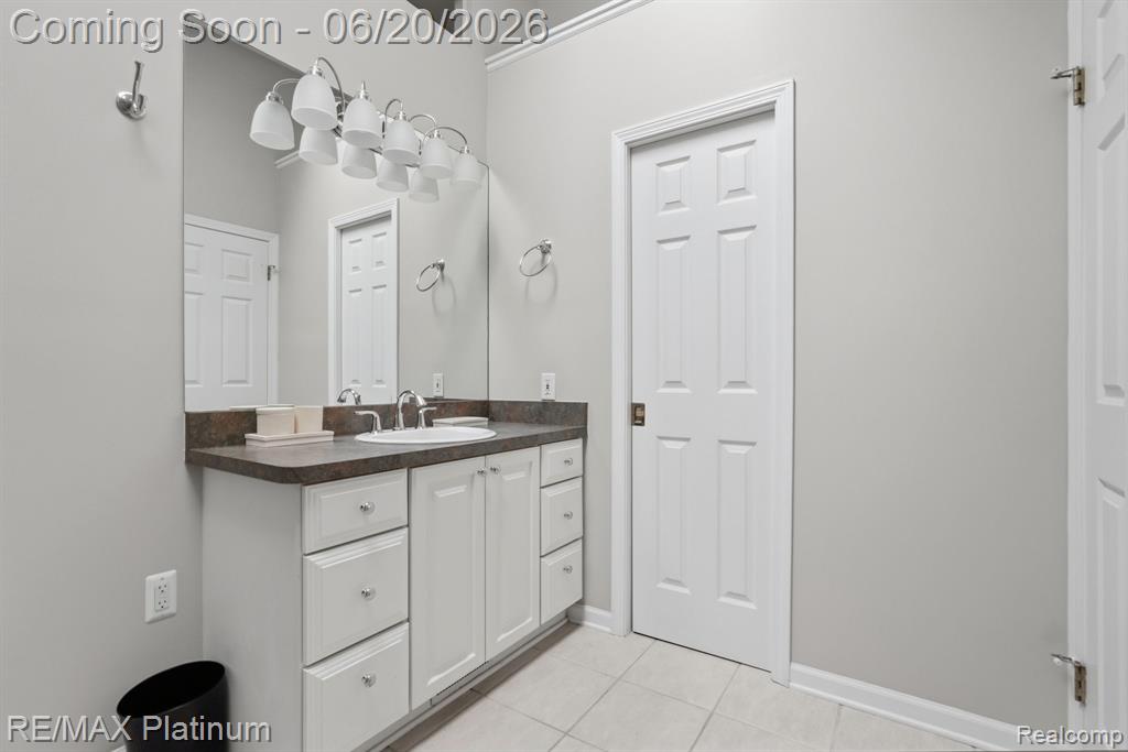 814 Whisperwood Drive, Fenton, MI 48430 — Photo 21