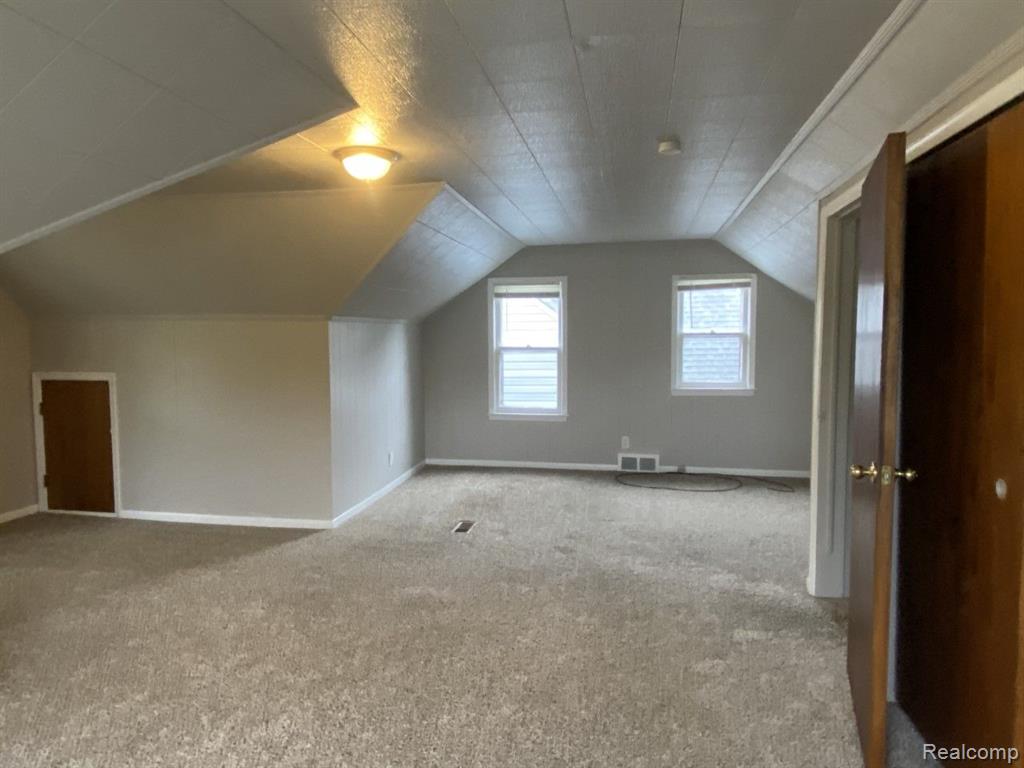8741 CADILLAC Avenue, Warren, MI 48089 — Photo 8