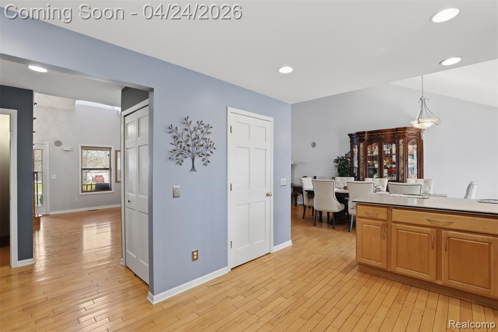 54638 Beacon Cove Circle, New Baltimore, MI 48047 — Photo 15