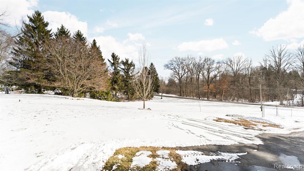 19750 Ivey Road, Chelsea, MI 48118 — Photo 35