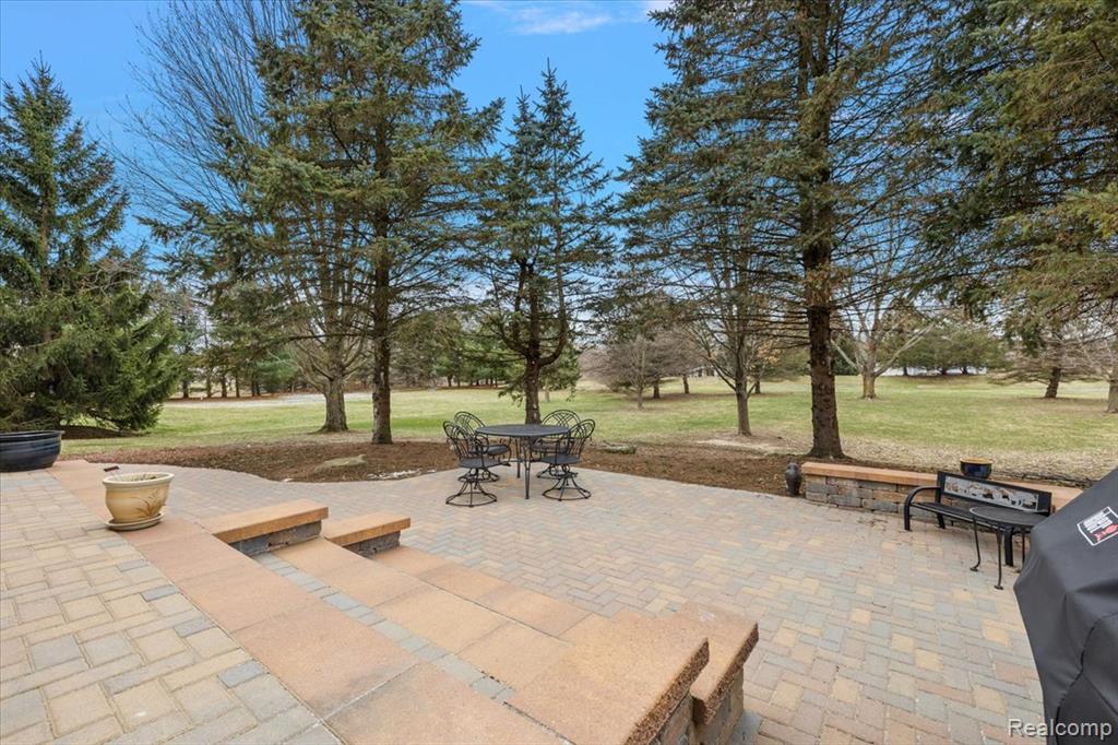 8446 S Shore Drive, Clarkston, MI 48348 — Photo 7