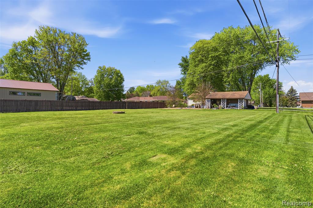 7230 N Center Road, Mount Morris, MI 48458 — Photo 31