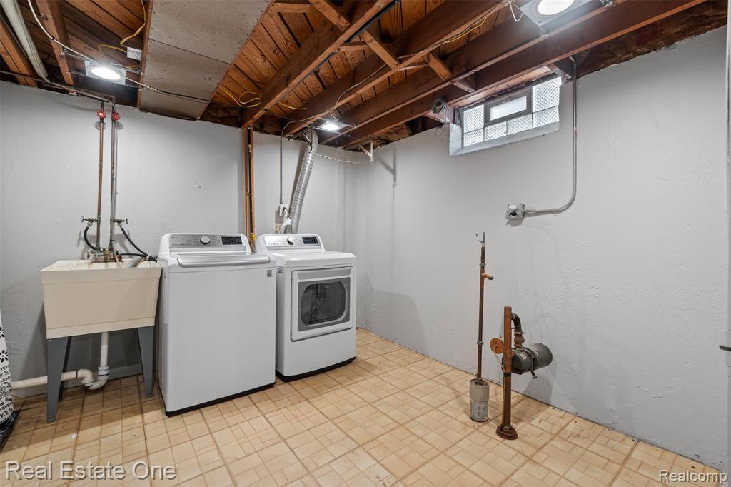 4114 Lincoln Boulevard, Dearborn Heights, MI 48125 — Photo 25