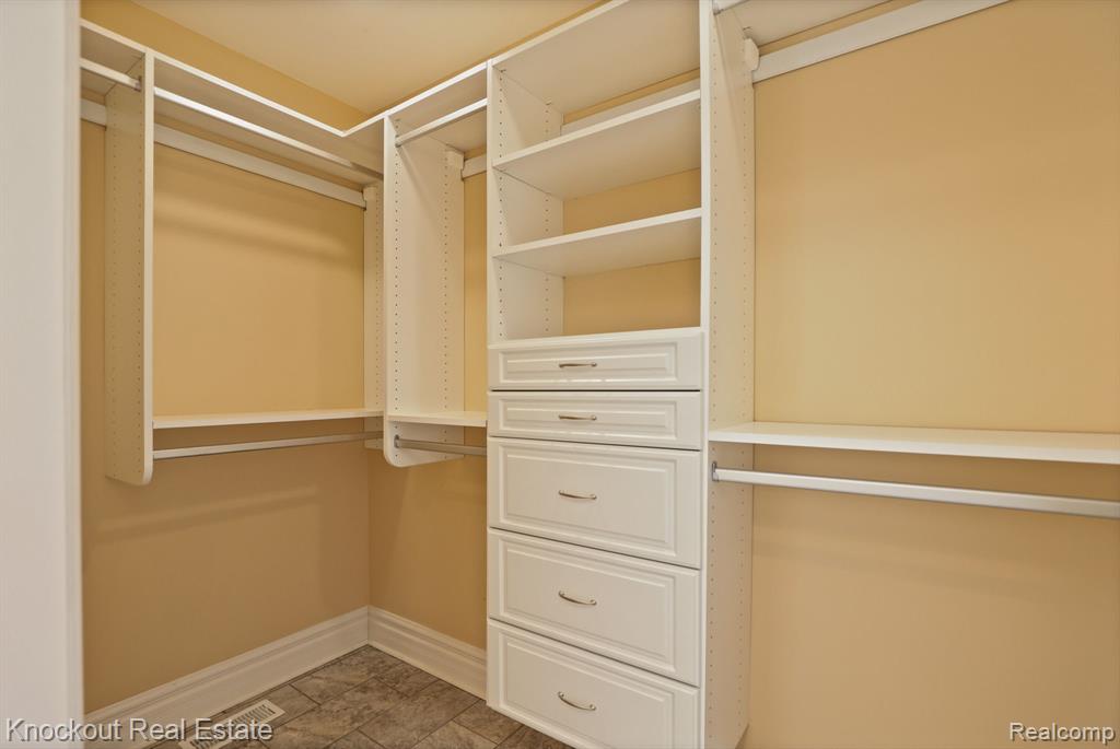 705 W Tuscola Street, Frankenmuth, MI 48734 — Photo 32