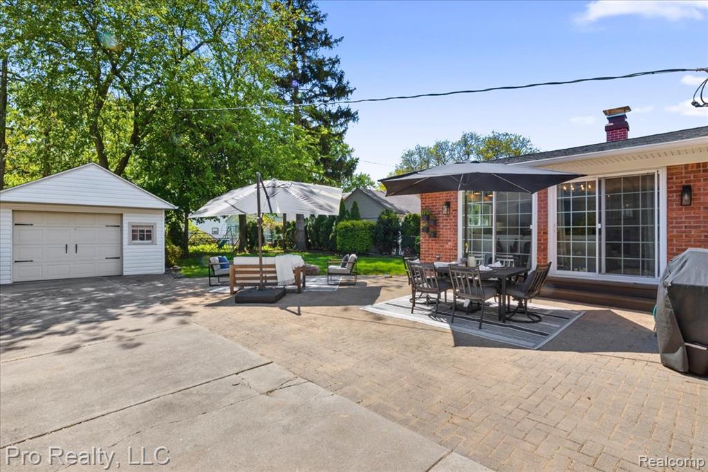 429 Roland Road, Grosse Pointe Farms, MI 48236 — Photo 26