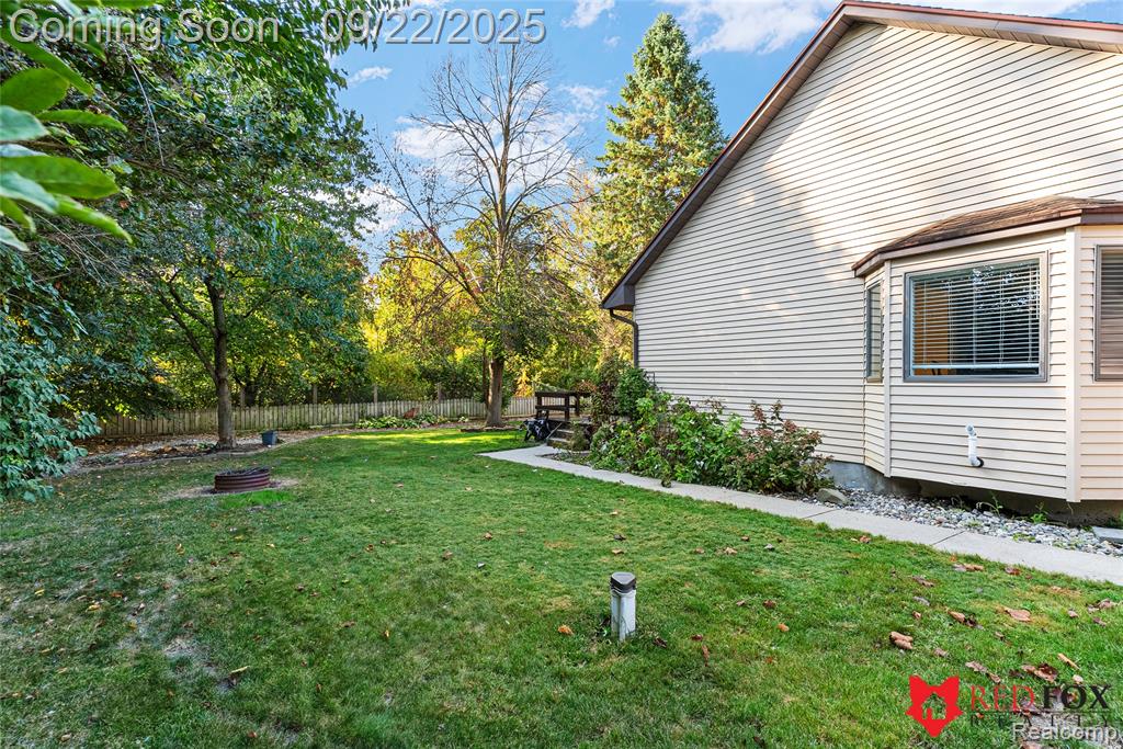 6031 Oak Creek Drive, Swartz Creek, MI 48473 — Photo 28