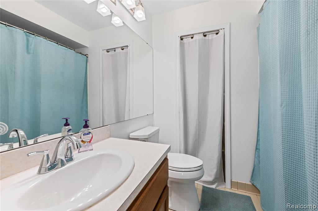 16369 Woodlane, Fraser, MI 48026 — Photo 12