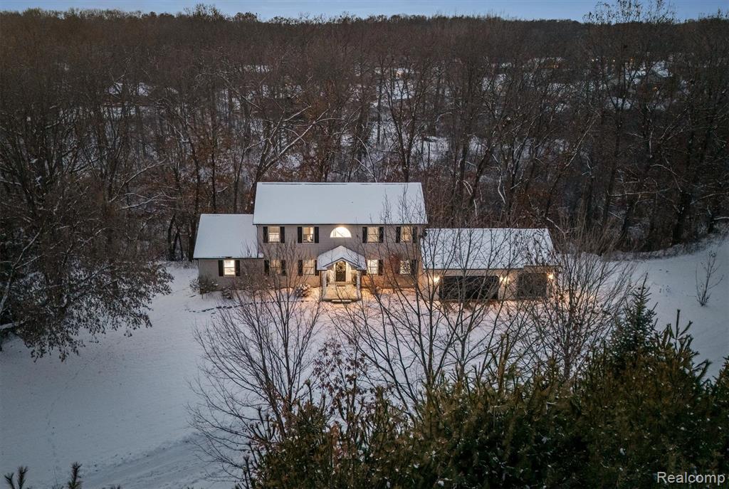 8301 Hyne Road, Brighton, MI 48114 — Photo 3