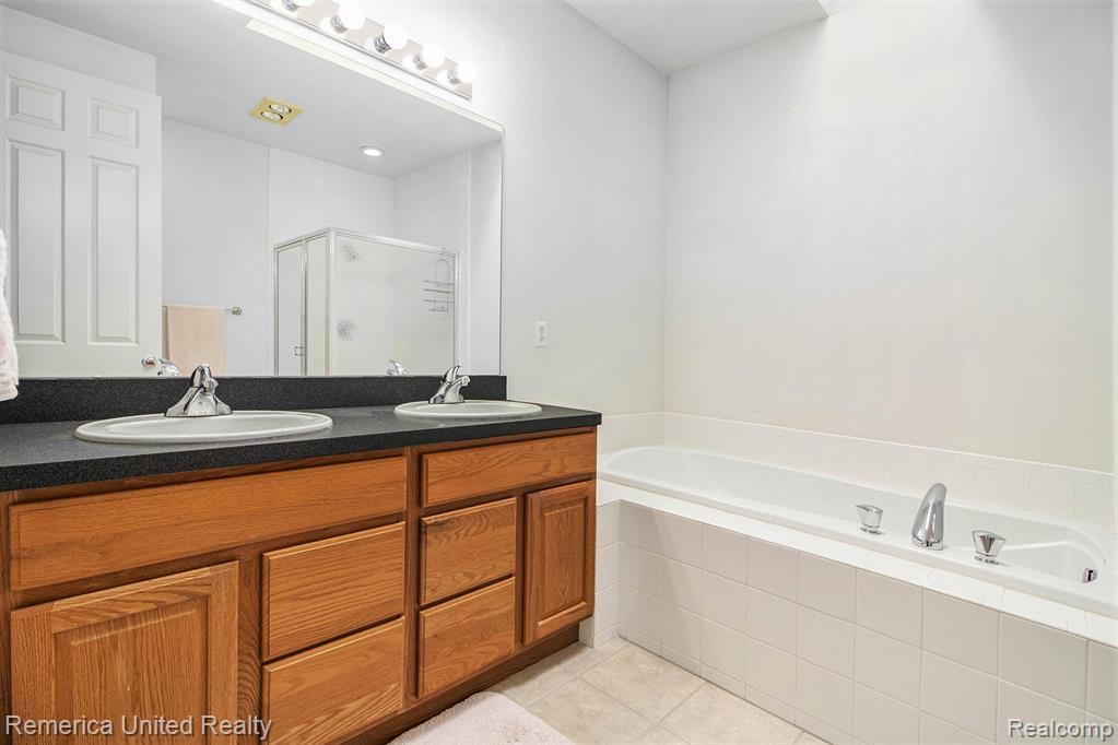 619 McKinley Circle, Canton, MI 48188 — Photo 19