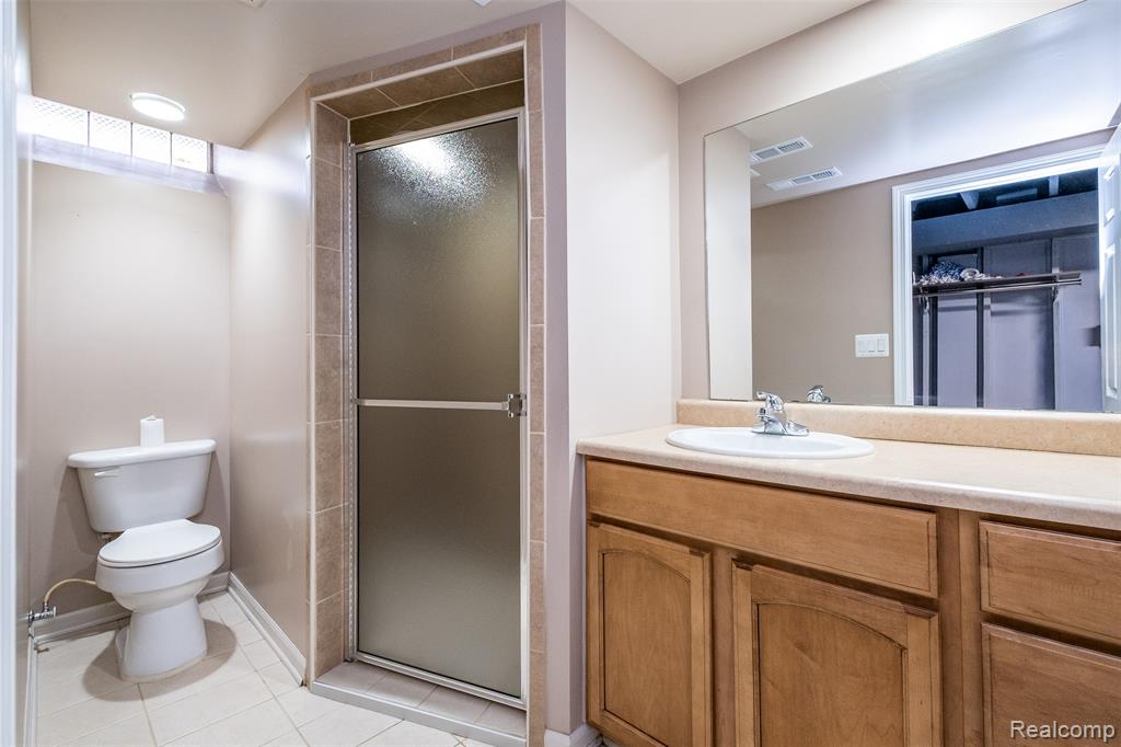30534 Spybrook Street, Roseville, MI 48066 — Photo 33