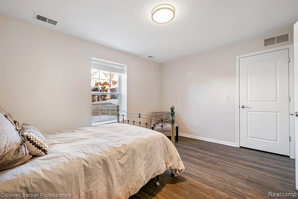 47749 Alden Terrace N, Northville, MI 48168 — Photo 40