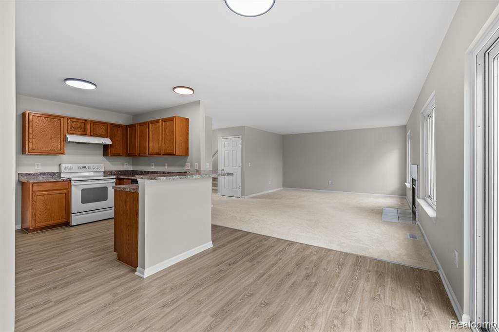 43529 S Timberview Drive, Van Buren, MI 48111 — Photo 10